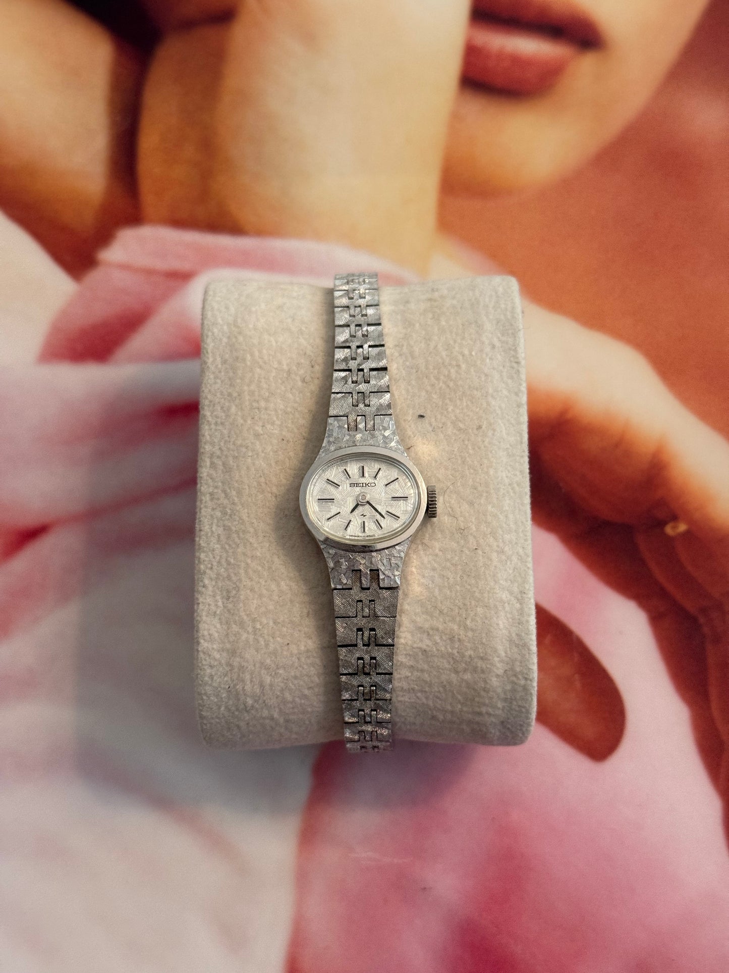 vintage seiko silver watch