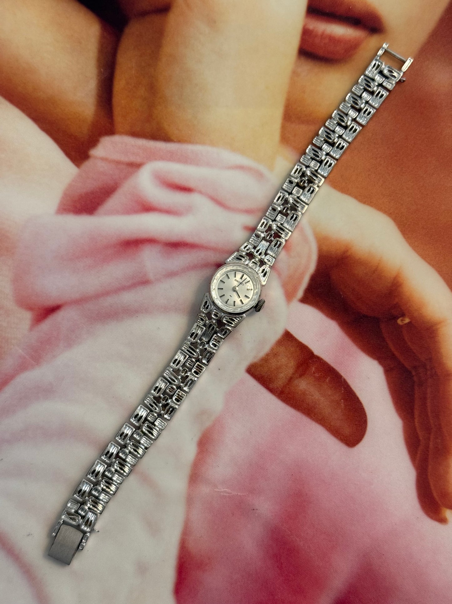 vintage seiko silver watch