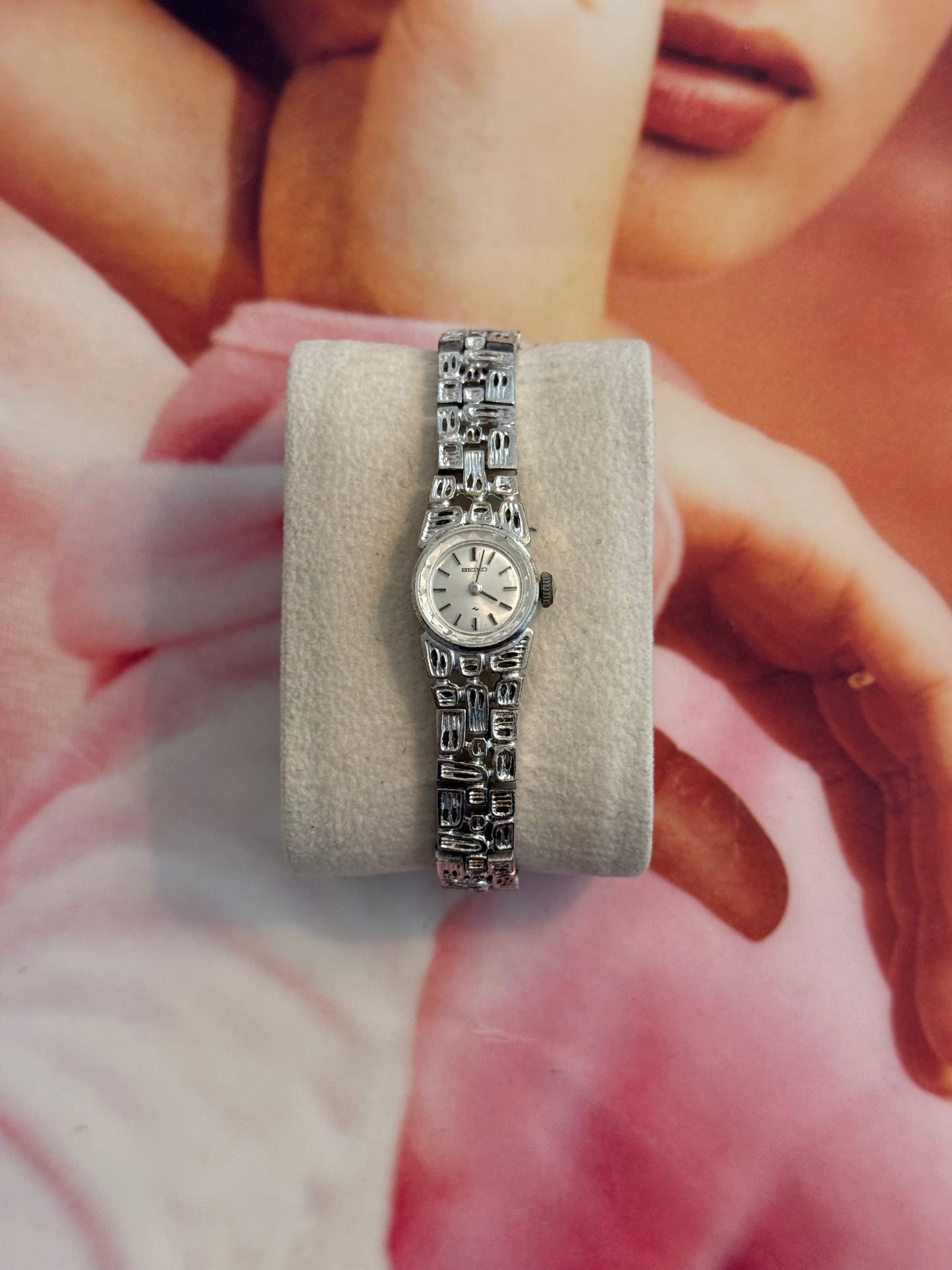 vintage seiko silver watch