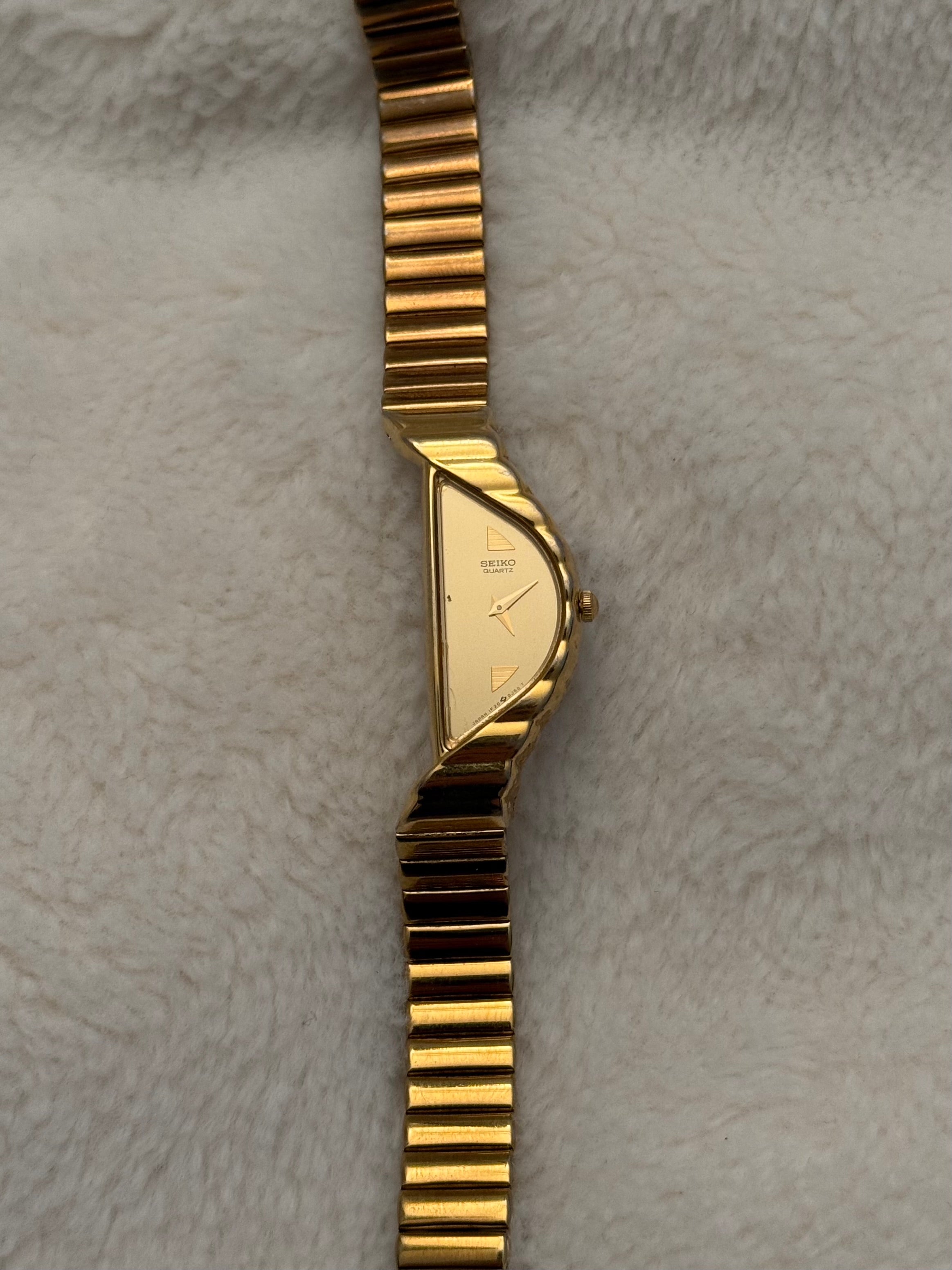 vintage seiko half moon gold watch – RPM Vintage