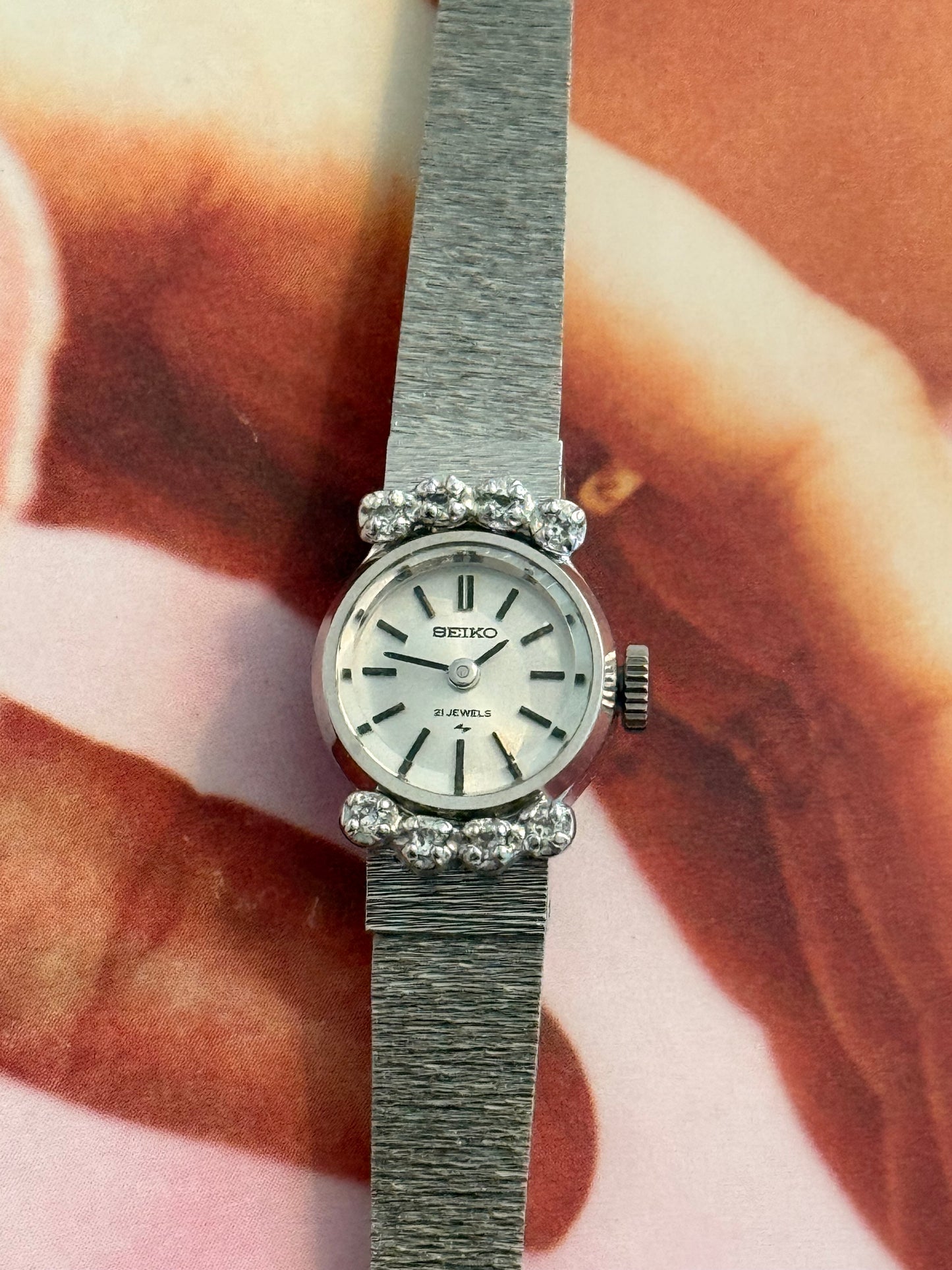 vintage seiko silver watch