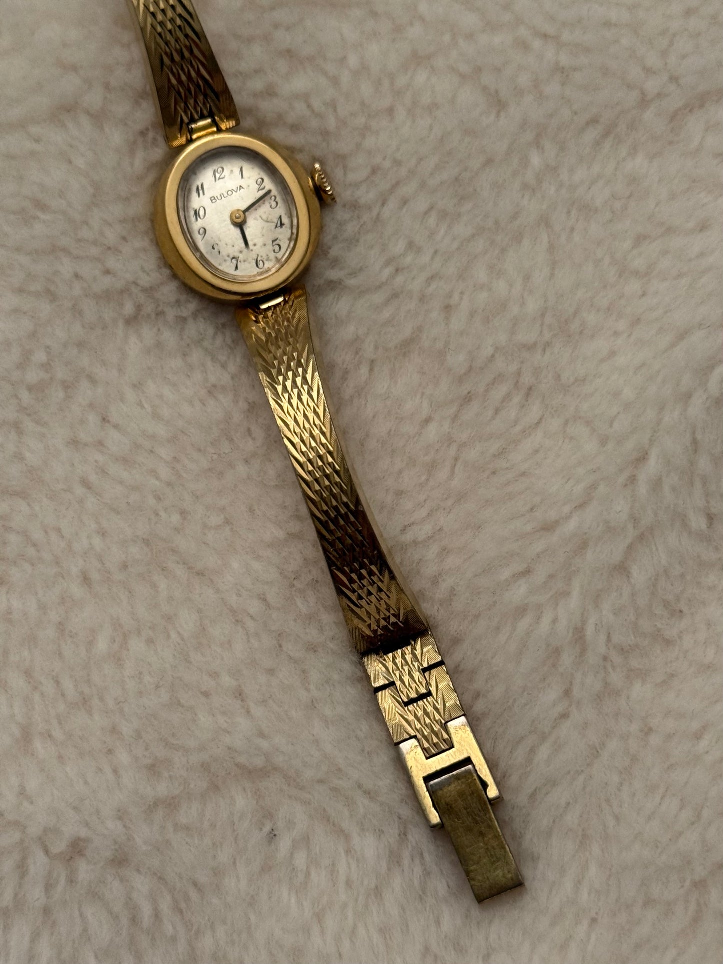 vintage 1979 dainty bulova gold watch
