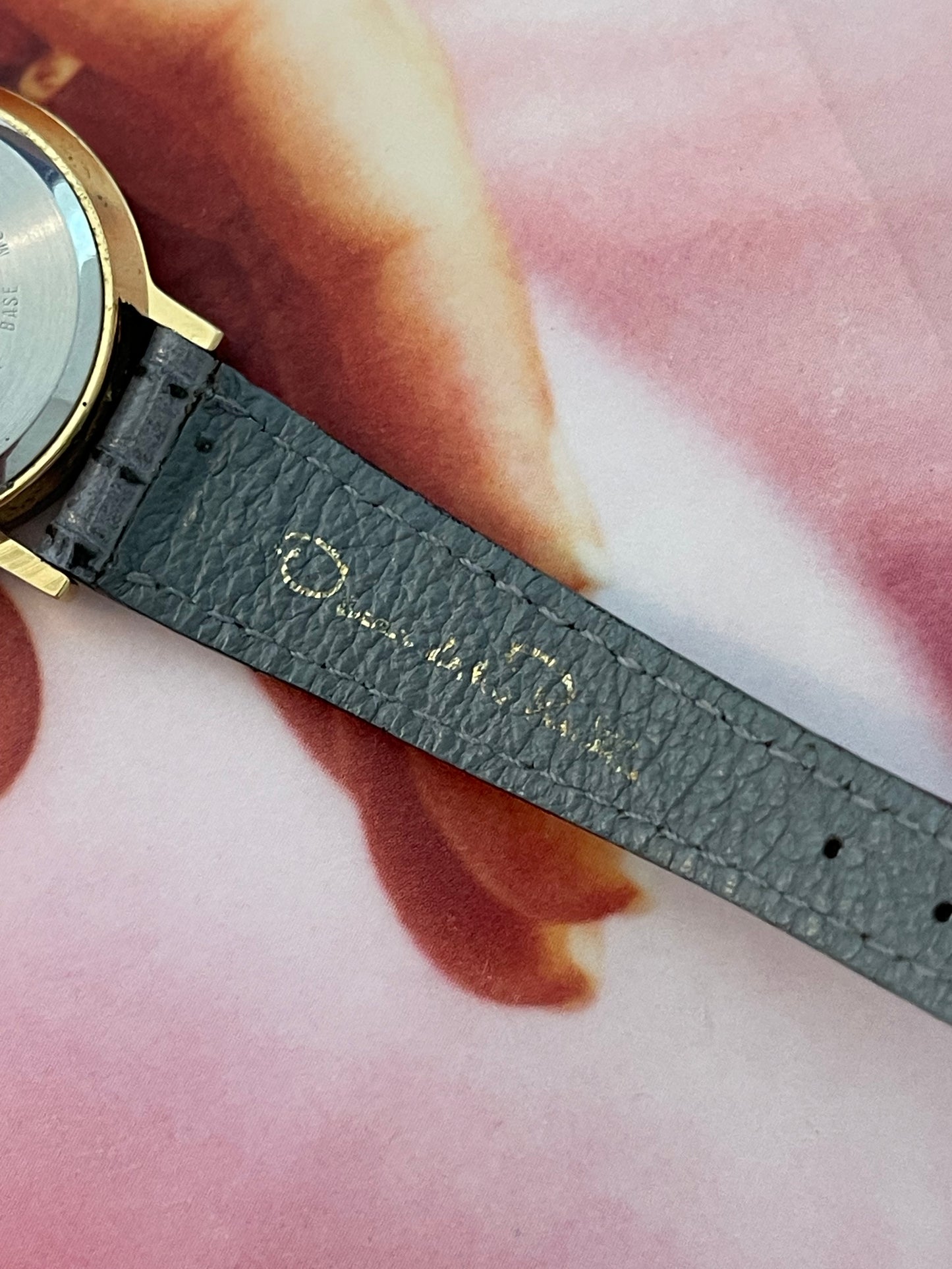 vintage oscar de la renta leather watch