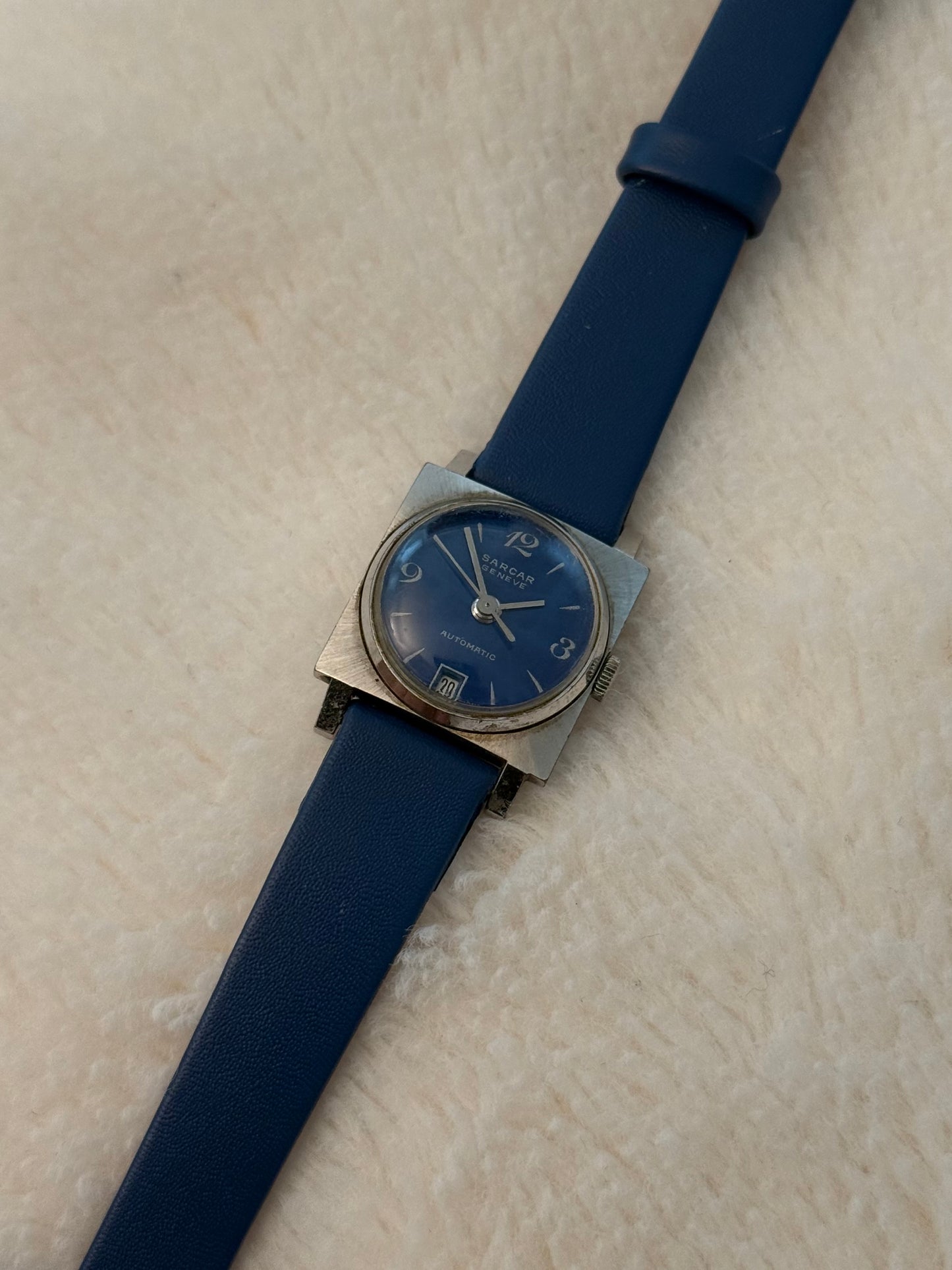 vintage sarcar geneve leather watch