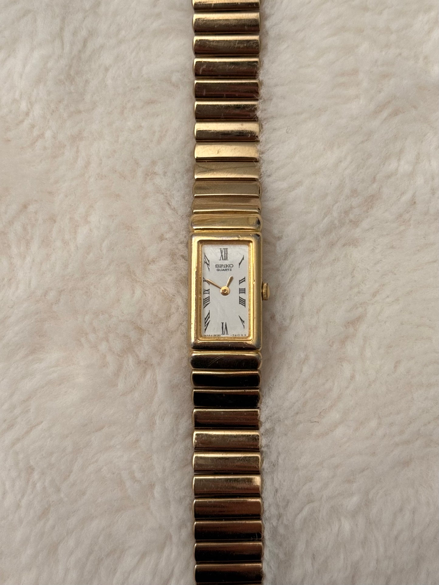 vintage seiko gold watch