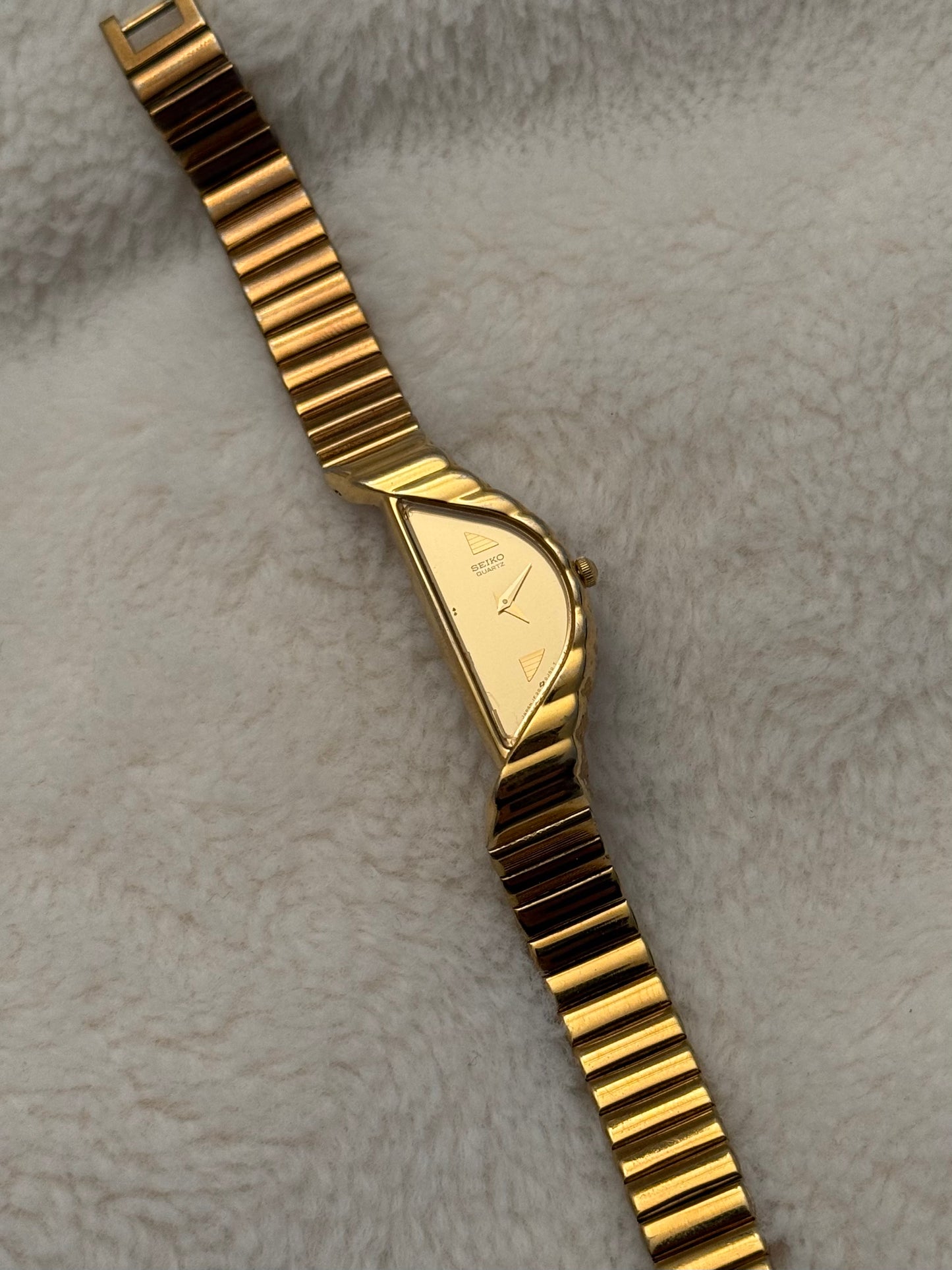 vintage seiko half moon gold watch