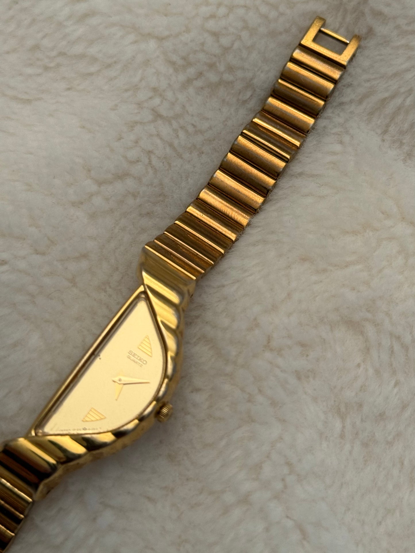 vintage seiko half moon gold watch