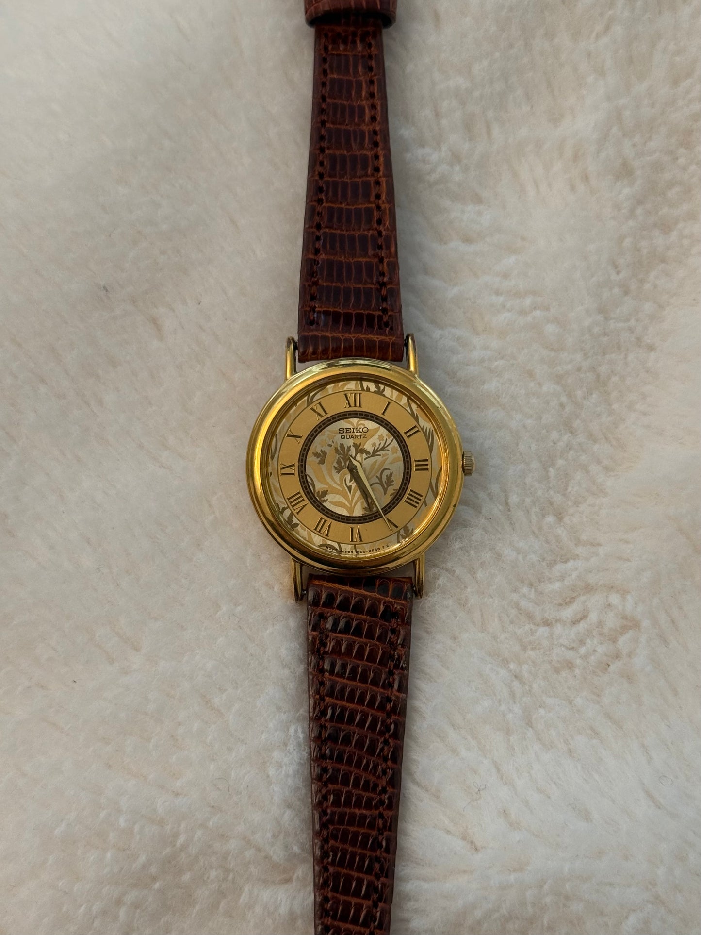 vintage seiko leather watch