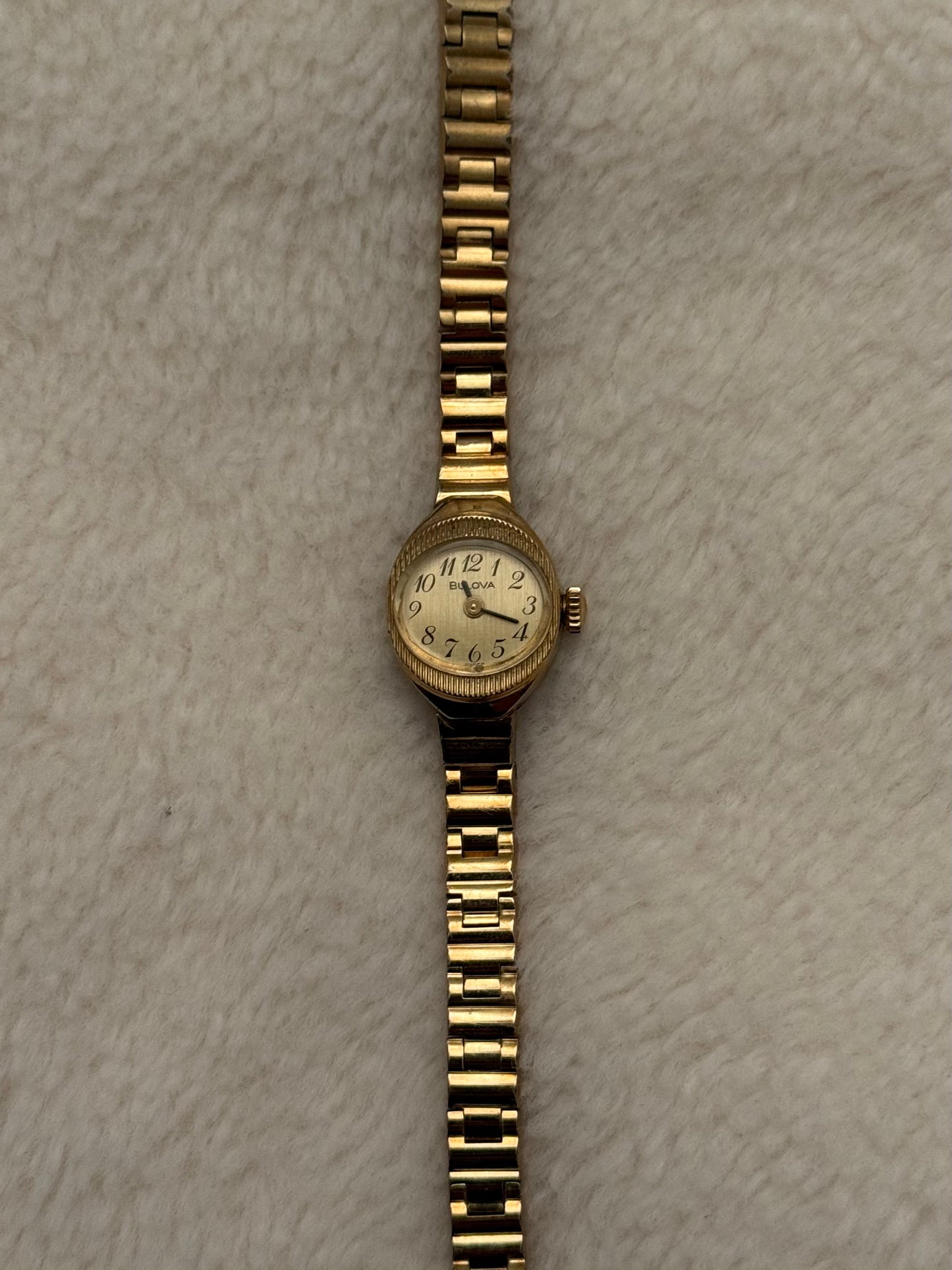 vintage 1978 dainty bulova gold watch