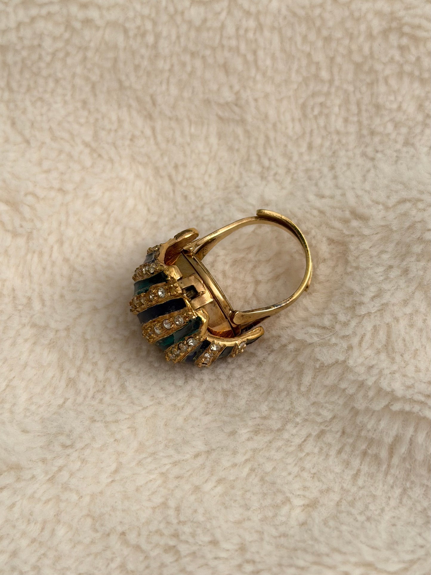 vintage Schiaparelli peekaboo ring watch