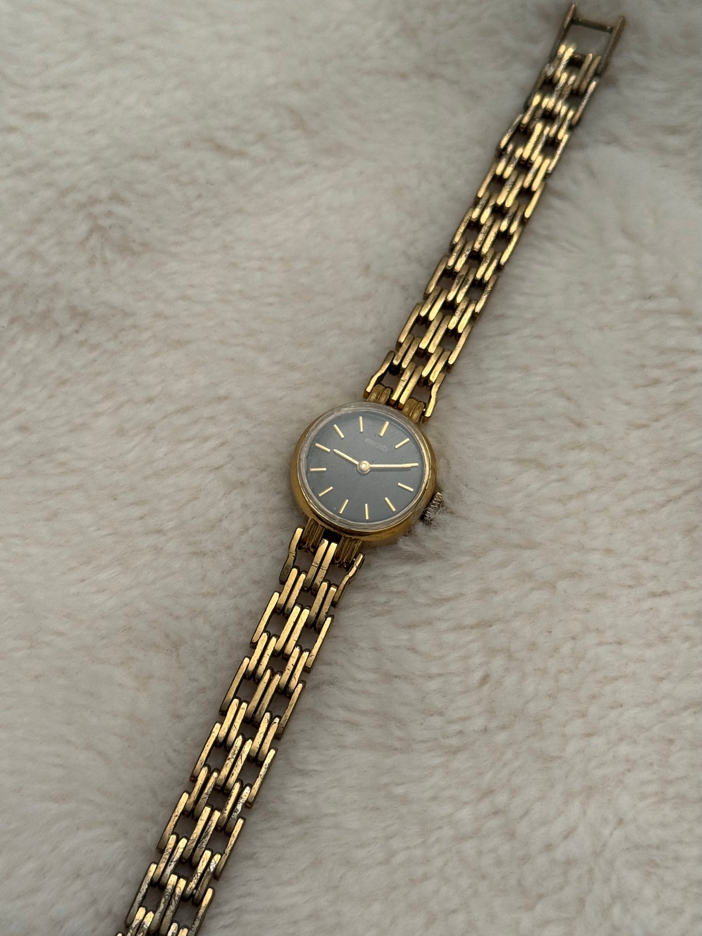 vintage seiko gold watch
