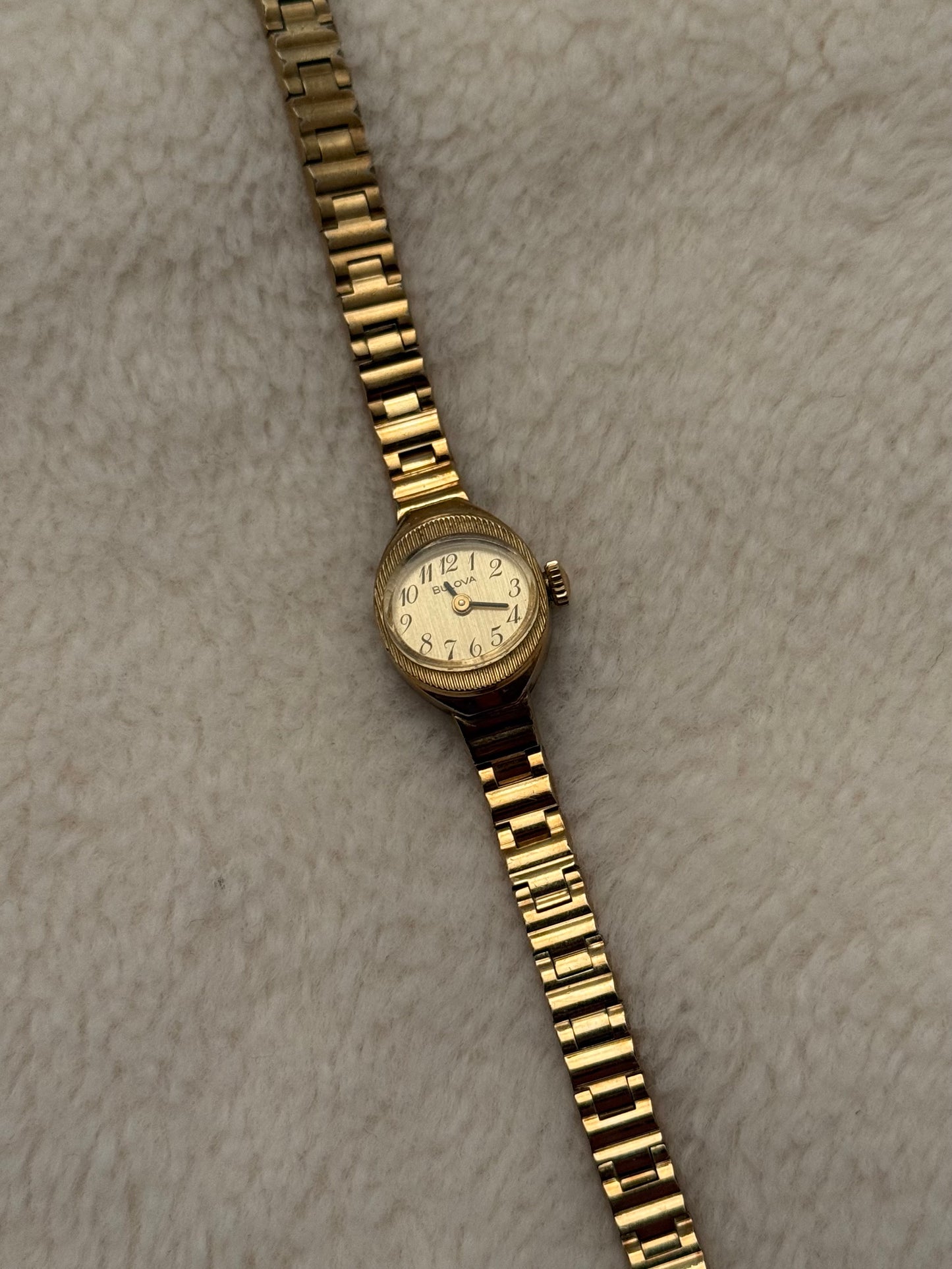 vintage 1978 dainty bulova gold watch