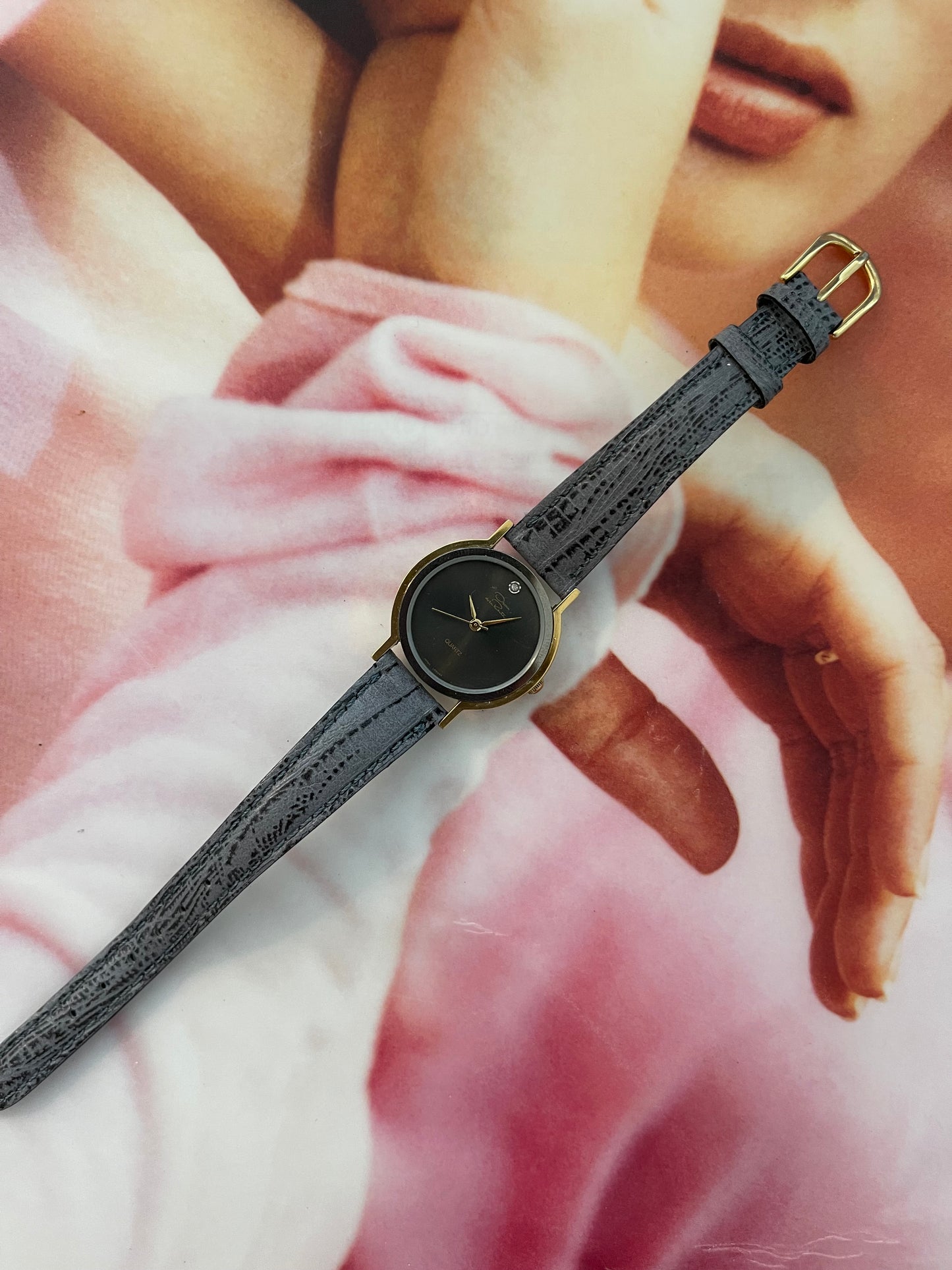 vintage oscar de la renta leather watch