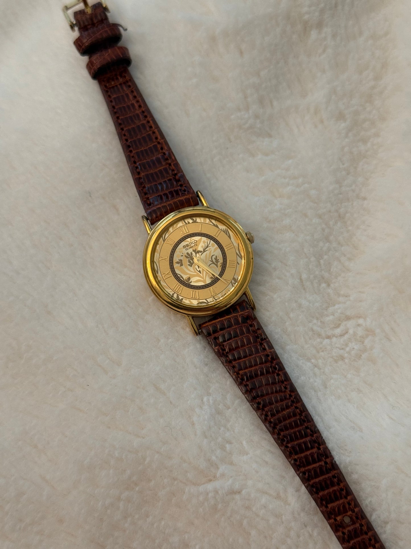 vintage seiko leather watch