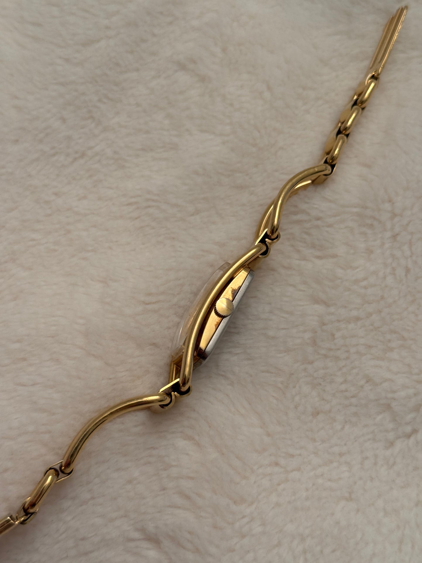 vintage olivia pearl watch