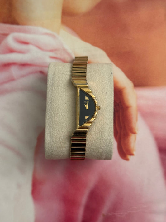 vintage seiko half moon gold watch