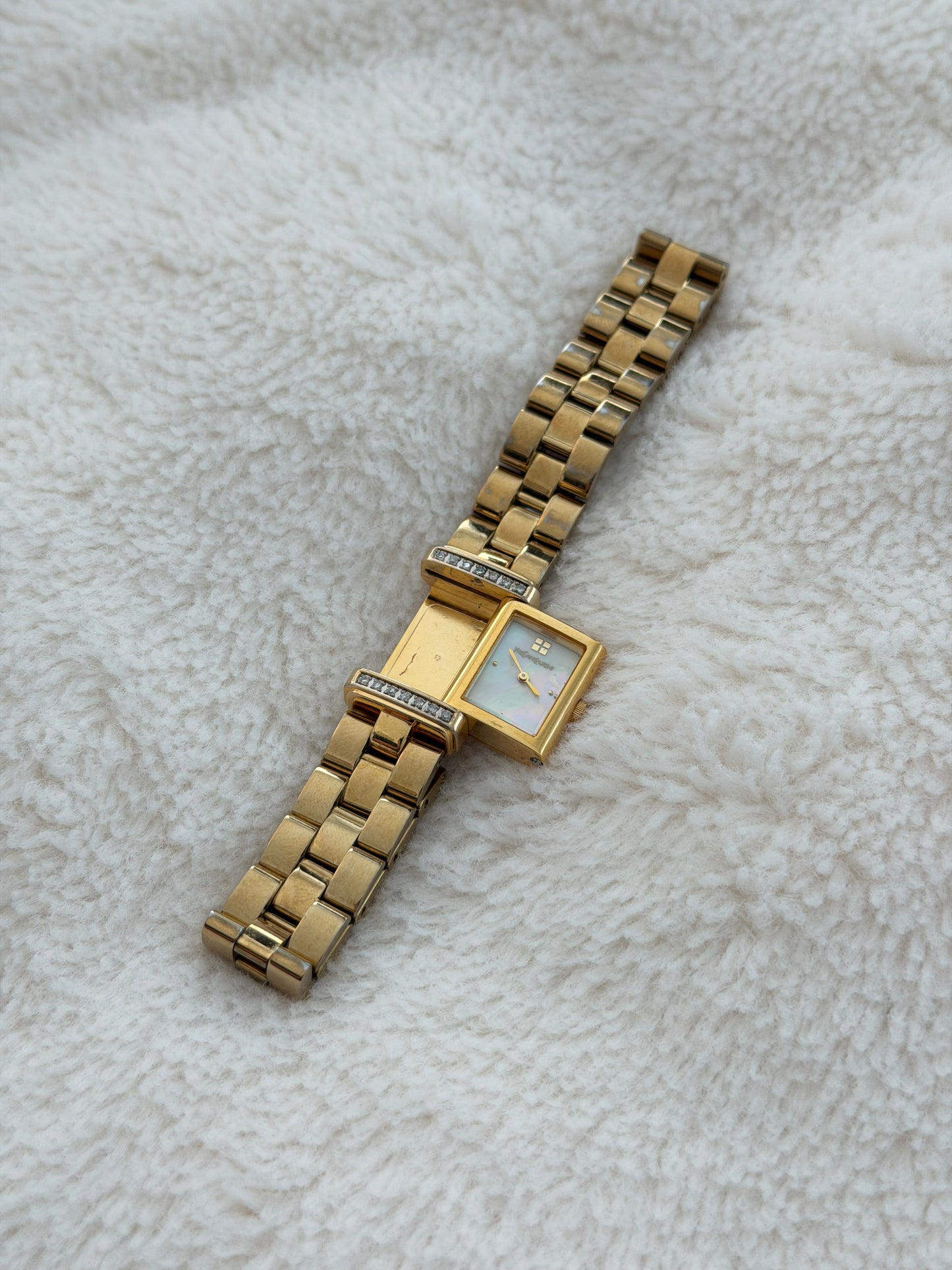 vintage 90's yves saint laurent pearl dial "reverso"