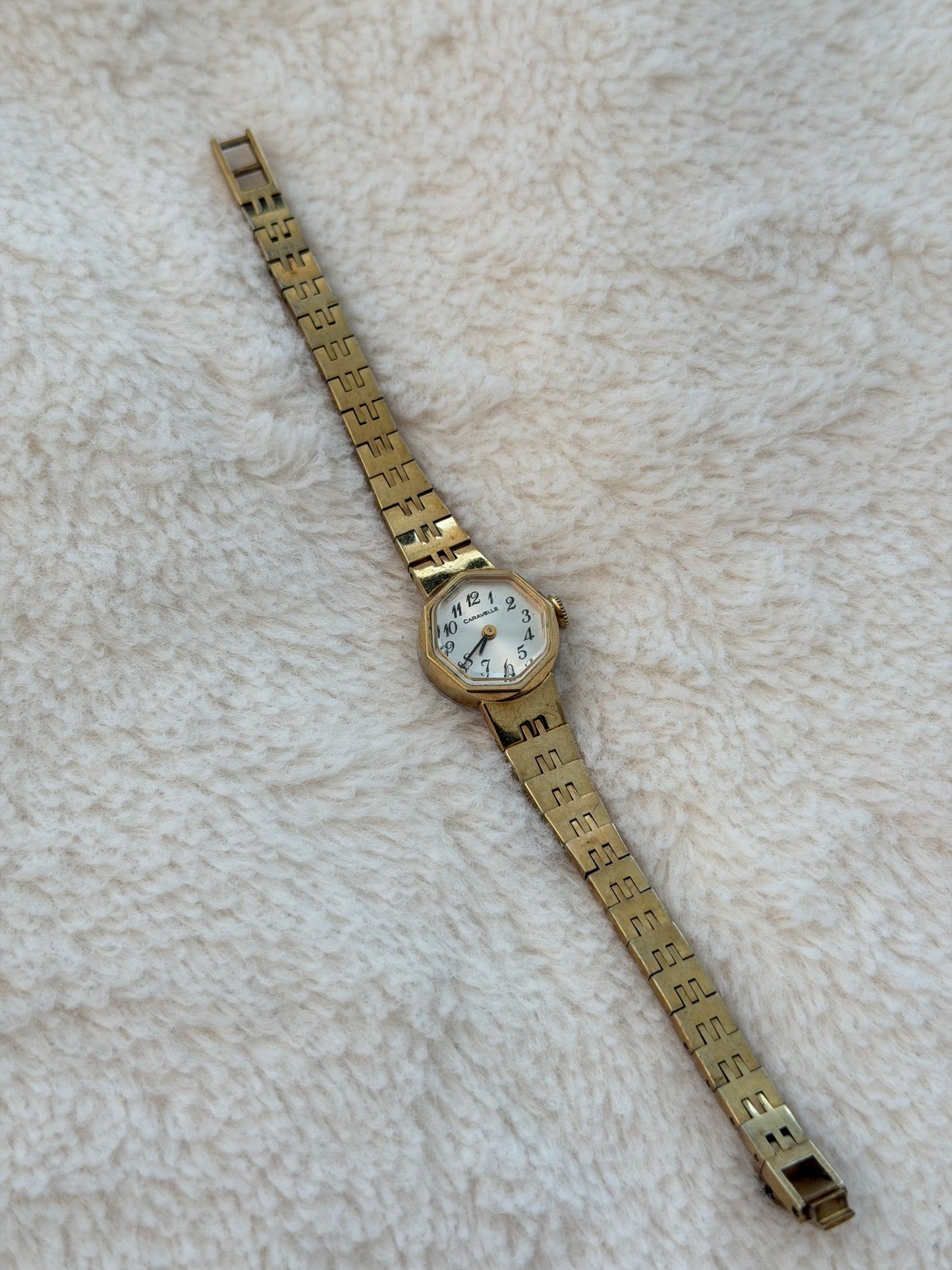 vintage caravelle gold watch